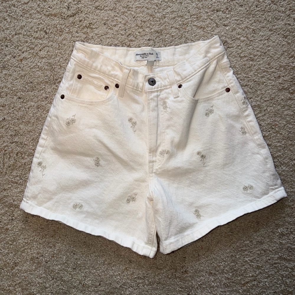 Abercrombie & Fitch High Rise Dad Short